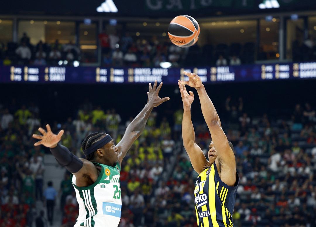 2025-05-23T152841Z_1848720153_UP1EL5N16ZR3J_RTRMADP_3_BASKETBALL-EUROLEAGUE