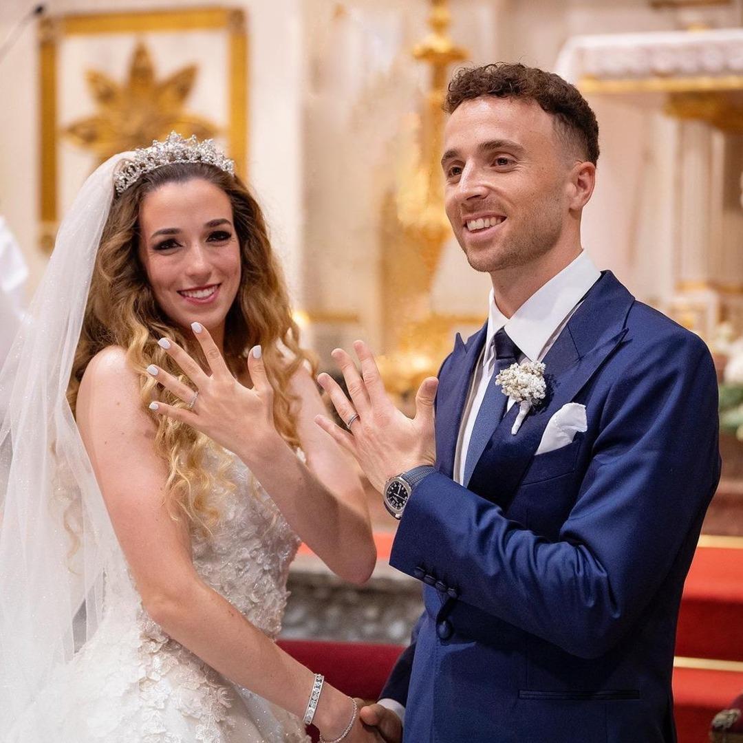 Liverpool un dünyaca ünlü yıldızı Diogo Jota hayatını kaybetti! Futbol dünyasını yasa boğan trafik kazası! Daha 11 gün önce evlenmişti... 3
