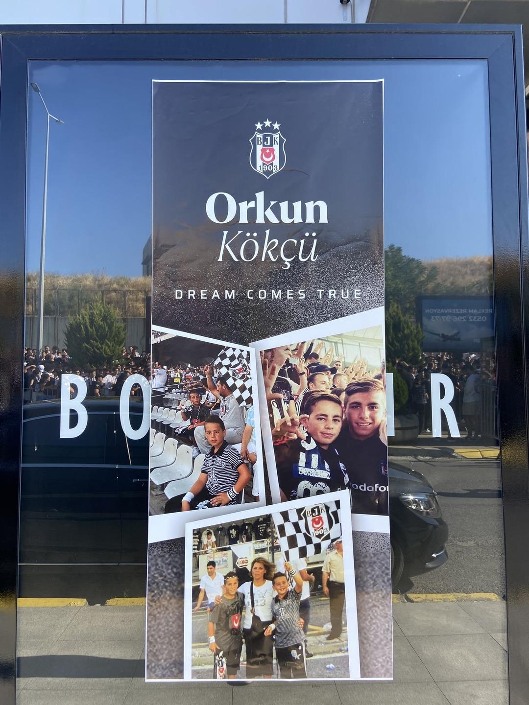 Türkiye rekorunun kırıldığı Orkun Kökçü, Beşiktaş için İstanbul a geldi, röportaj esnasında gözyaşlarını tutamadı 6
