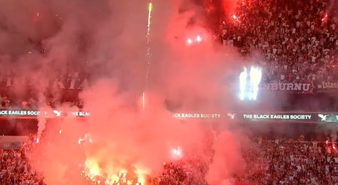 Beşiktaş'ın yeni transferi Orkun Kökçü'nün Tüpraş Stadyumu'nda imza töreni düzenlendi... 4